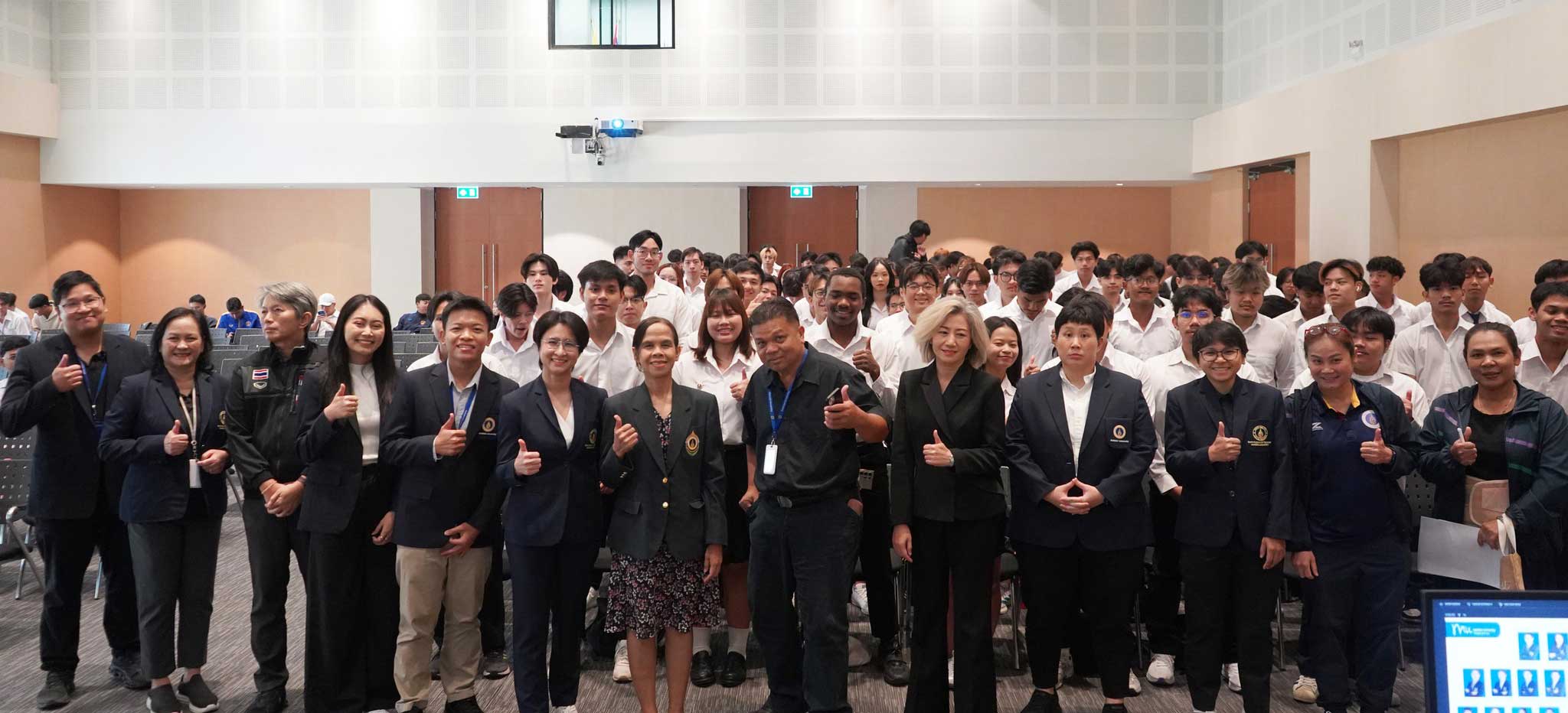 ปฐมนิเทศและแนะนำการฝึกประสบการณ์วิชาชีพ นักศึกษาชั้นปีที่ 3 และปีที่ 4 ประจำปีการศึกษา 2568